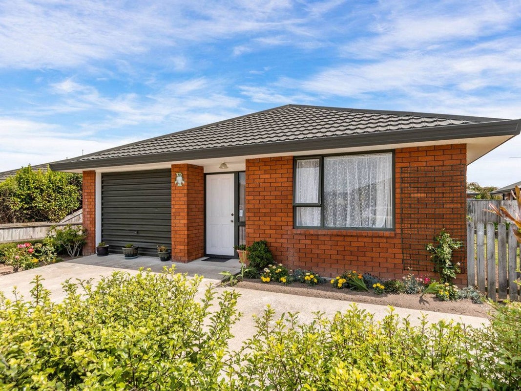 20 Rustic Lane, Spreydon, Christchurch - Carousel 1