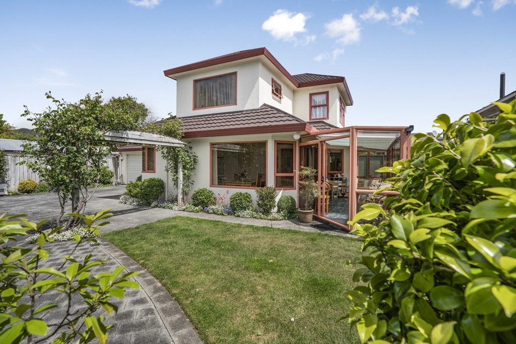 32A Copeland Street, Hutt Central, Lower Hutt - Carousel 1