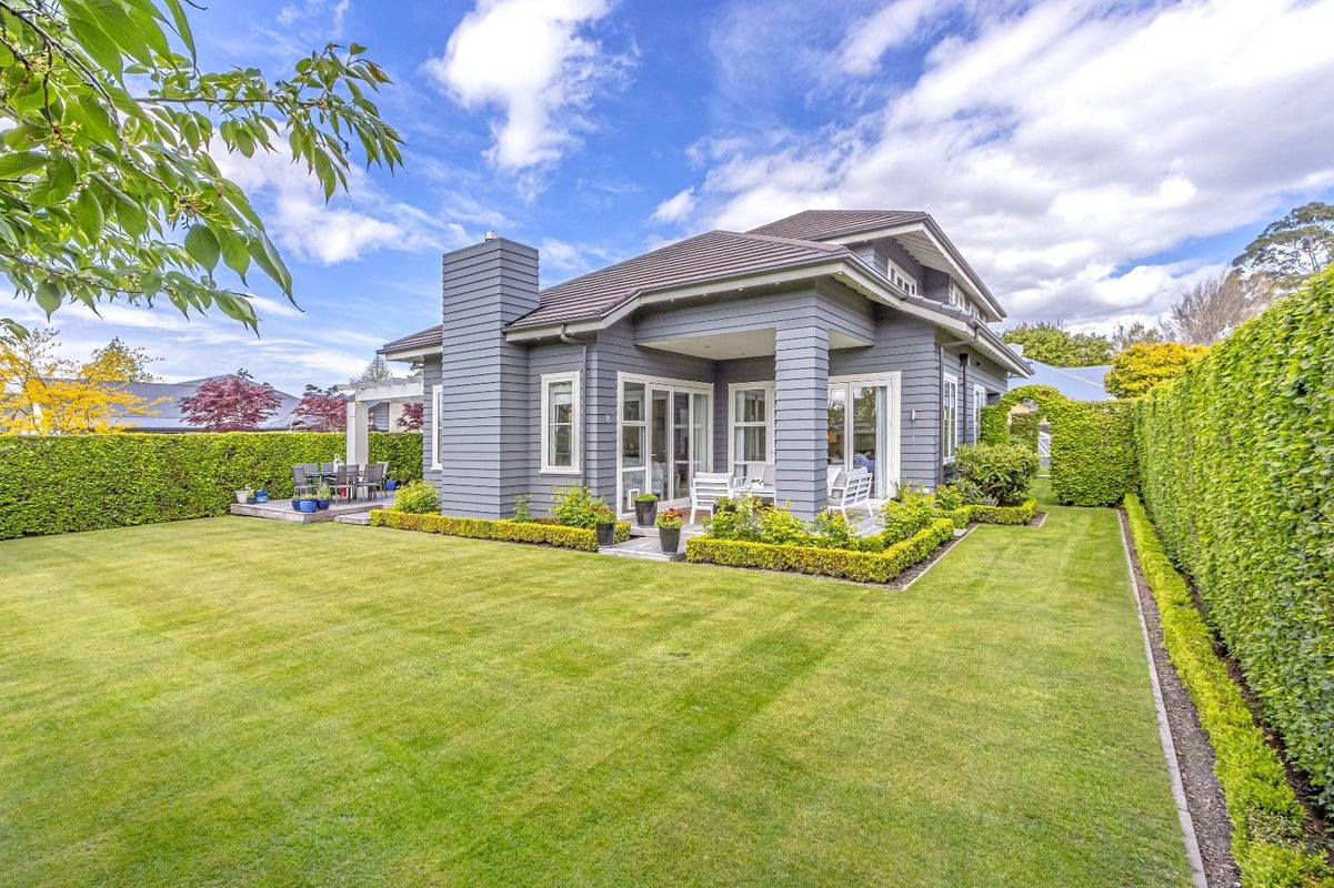 5 Rivers Edge, Northwood, Christchurch - Carousel 1