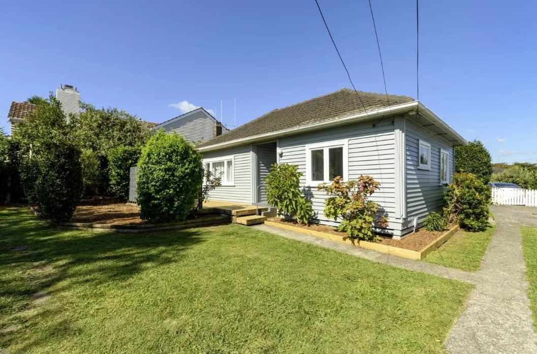 128A Greerton Road, Gate Pa, Tauranga - Carousel 1