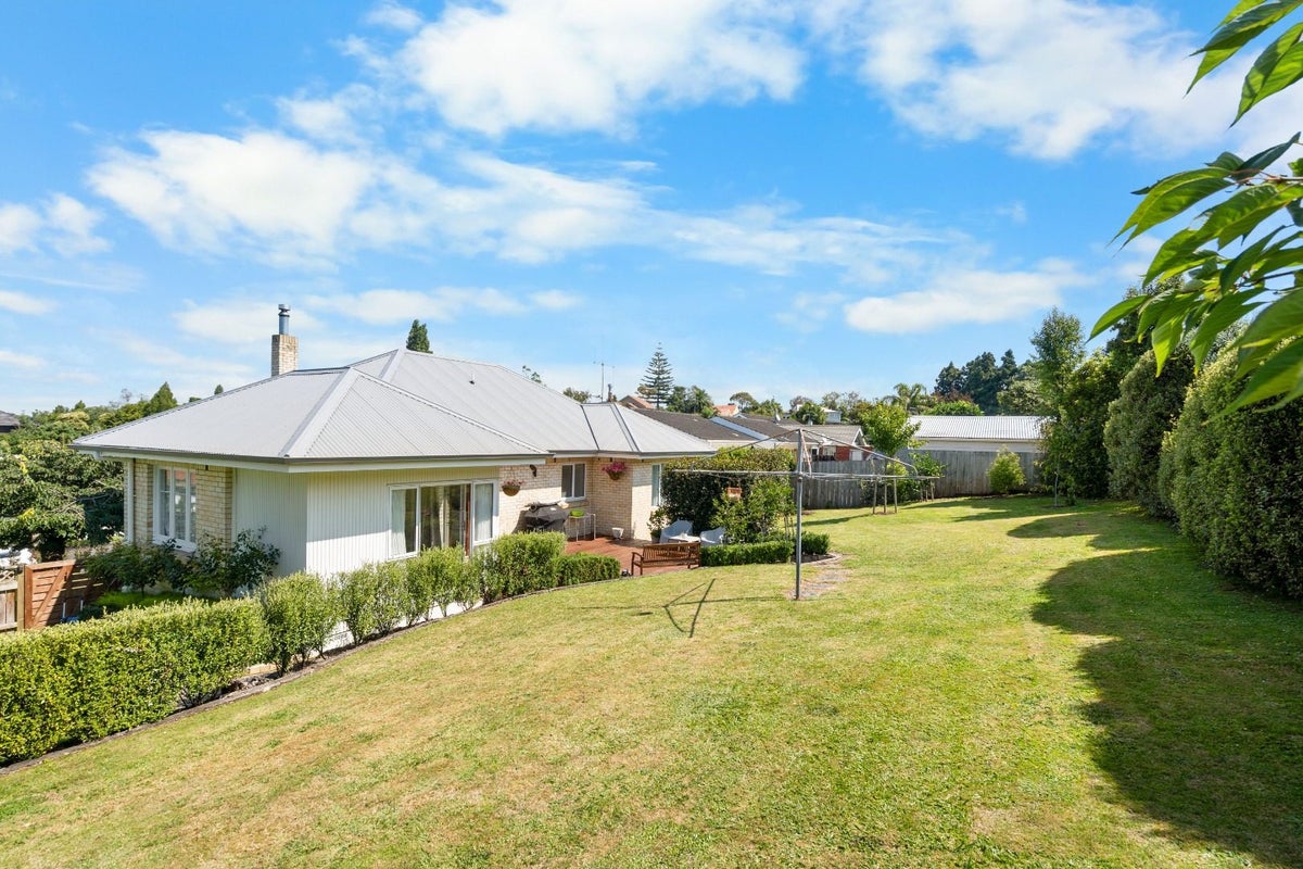 38 Windsor Road, Maeroa, Hamilton - Carousel 15
