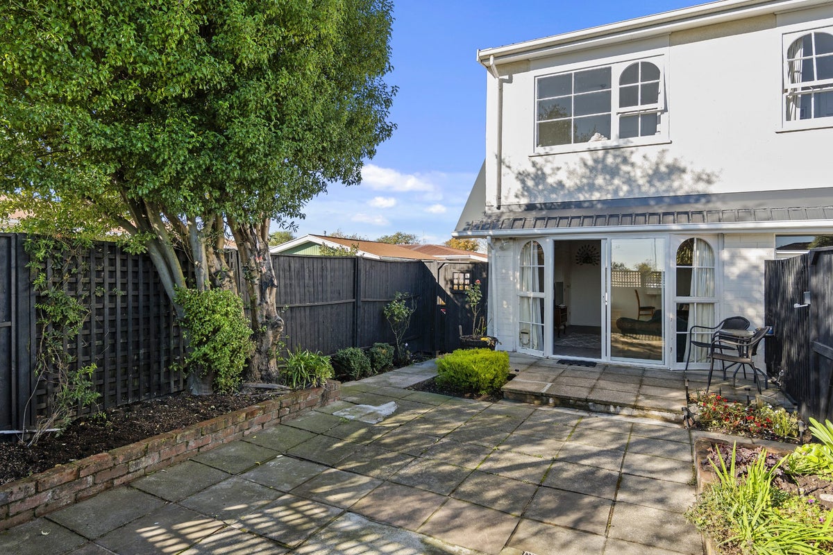 1/26 Apollo Place, Papanui, Christchurch - Carousel 2