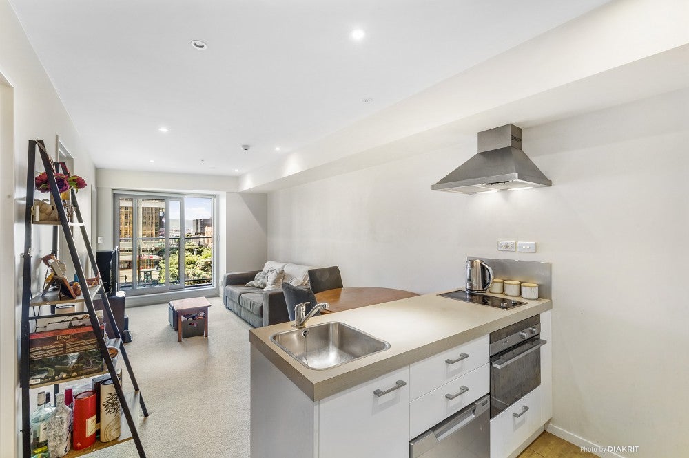 301/74 Taranaki Street, Te Aro, Wellington - Carousel 1