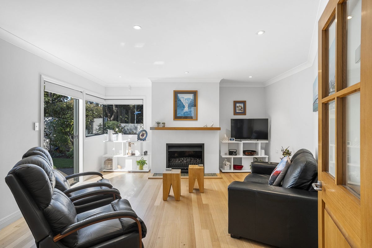 106 Uxbridge Road, Mellons Bay, Auckland - Carousel 2