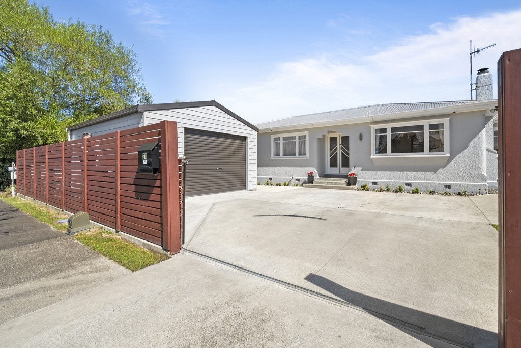 46 Innerwell Lane, Palmerston North - Carousel 1