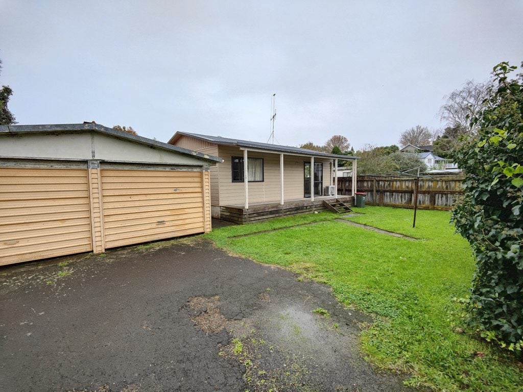 36 Mansel Avenue, Hillcrest, Hamilton - Carousel 1