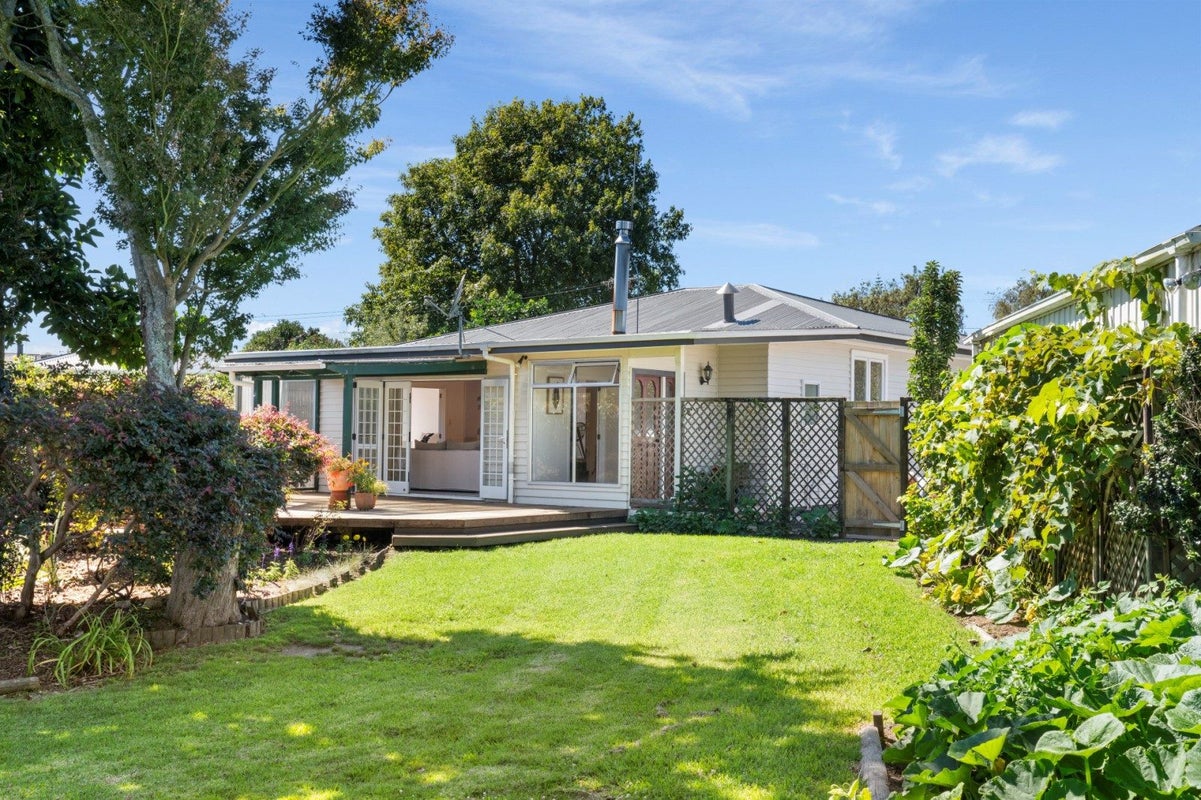 62 Humber Crescent, Gate Pa, Tauranga - Carousel 2