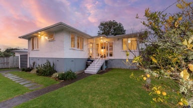 28 Nile Road, Kelston, Auckland - Carousel 1