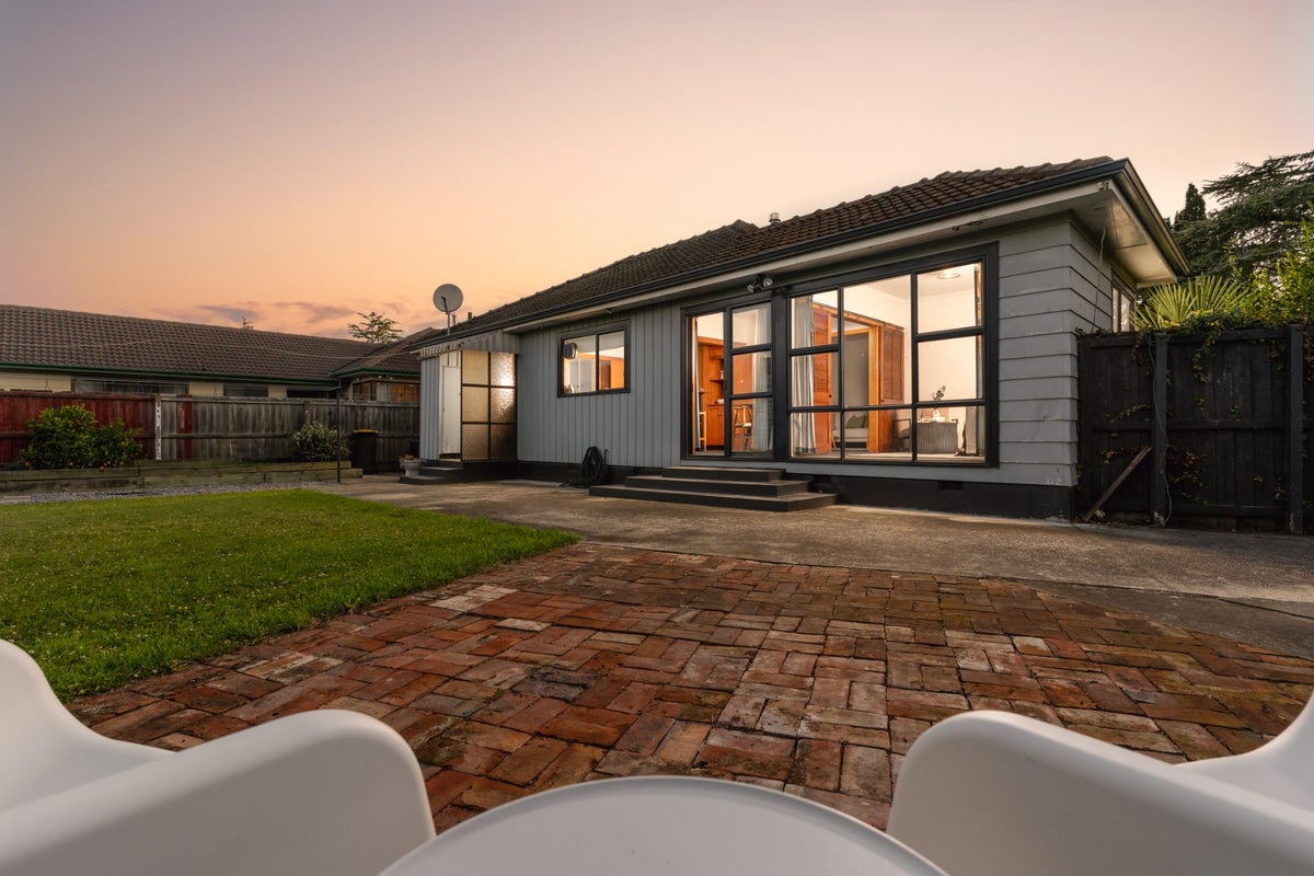 150 Vagues Road, Northcote, Christchurch - Carousel 1