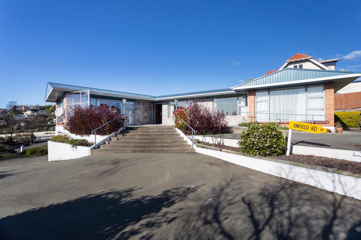 3A Lune Street, Oamaru - Carousel 1