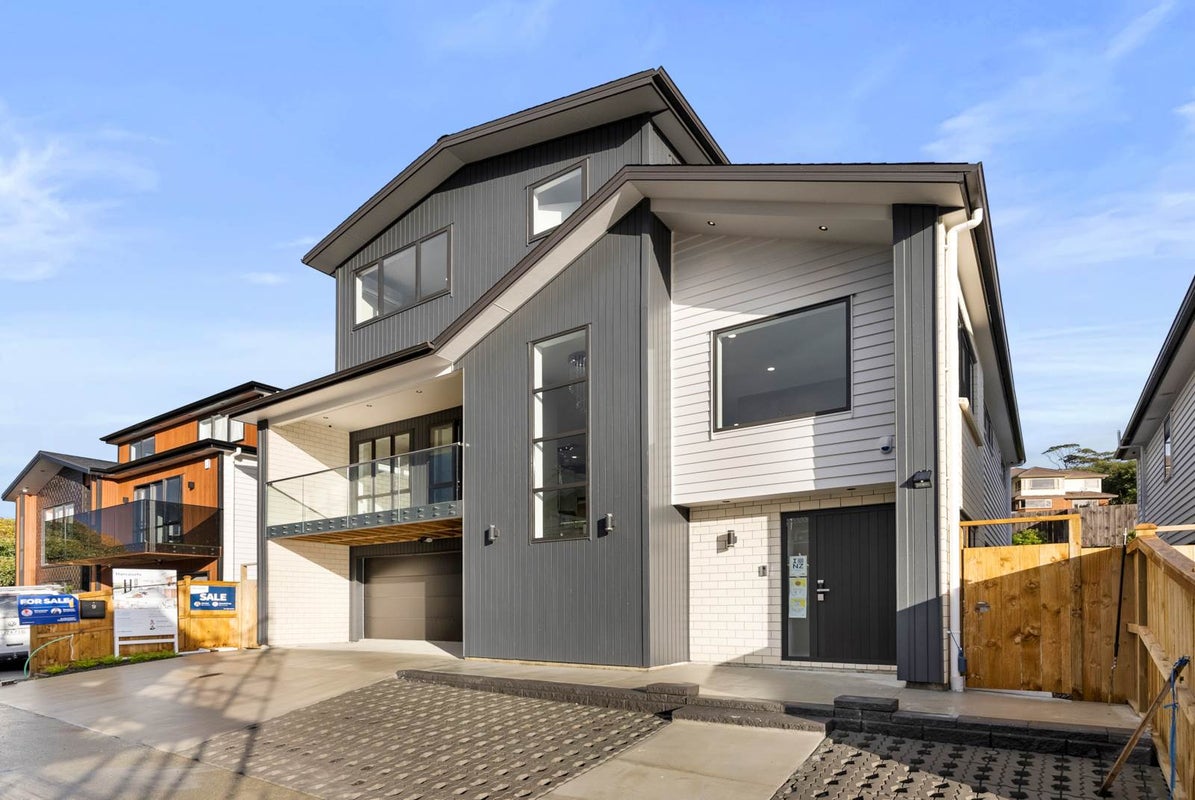 9 Rakiraki Place, Flat Bush, Auckland - Carousel 2