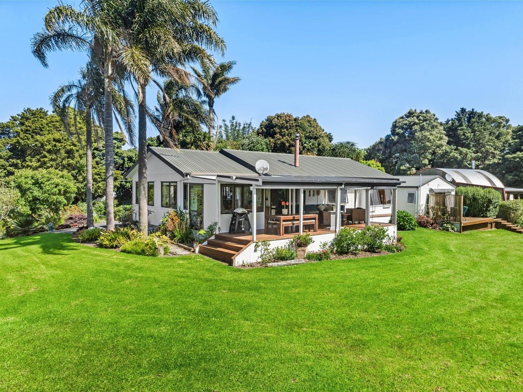 2 Turiapua Lane, Whangarei - Carousel 1