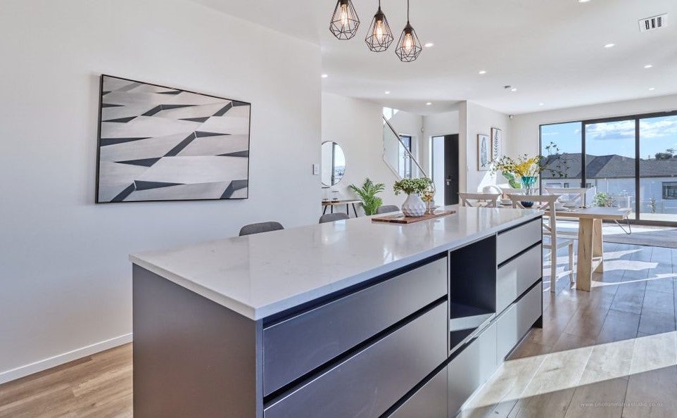 11 Keiha Crescent, Massey, Auckland - Carousel 2