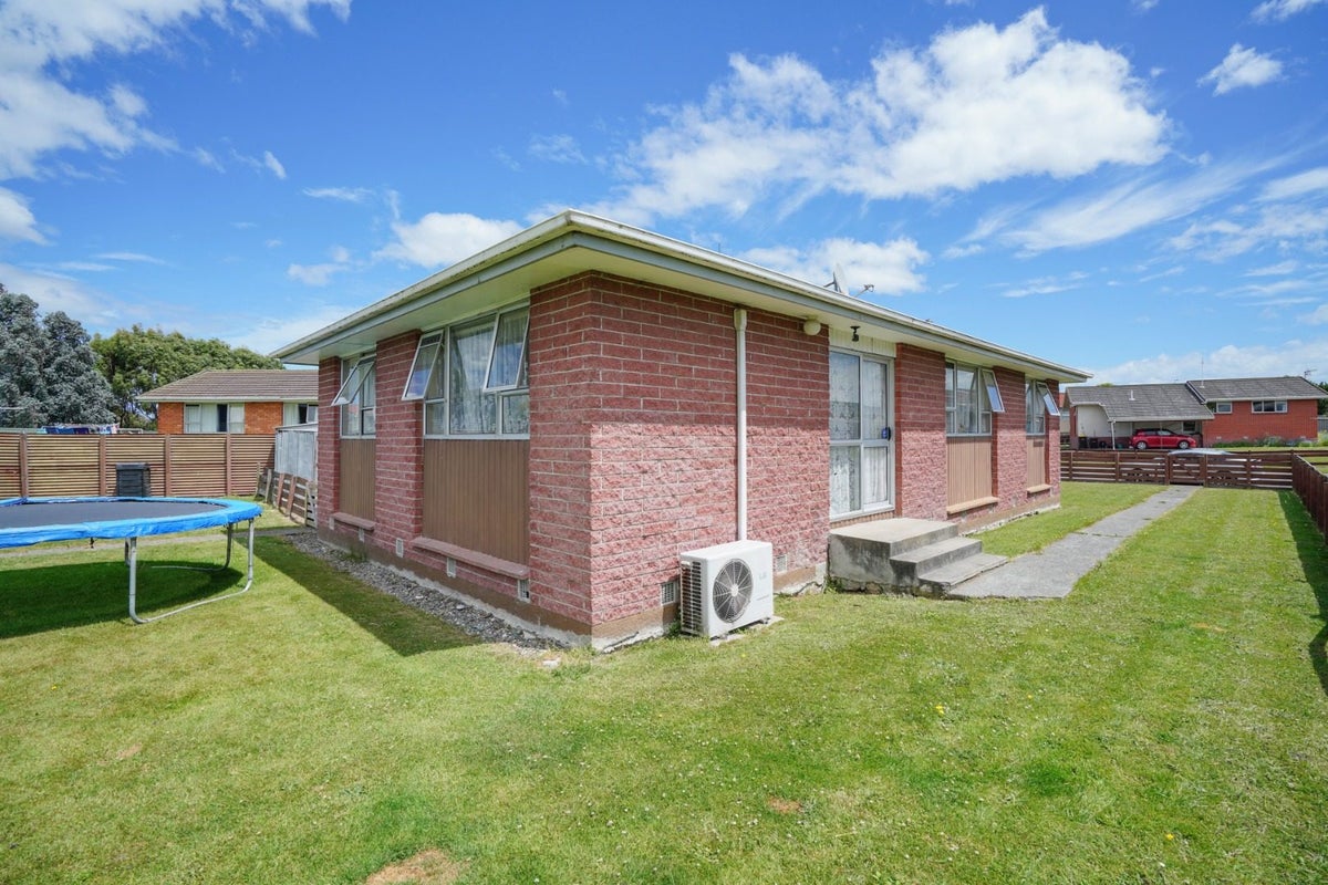 46 Newbie Place, Heidelberg, Invercargill - Carousel 1