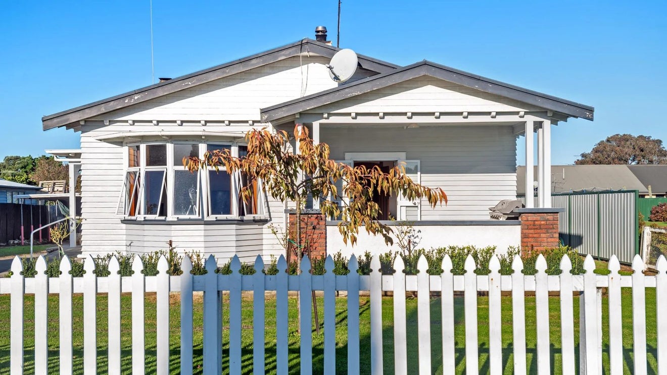 4 Hunter Street, Te Hapara, Gisborne - Carousel 24