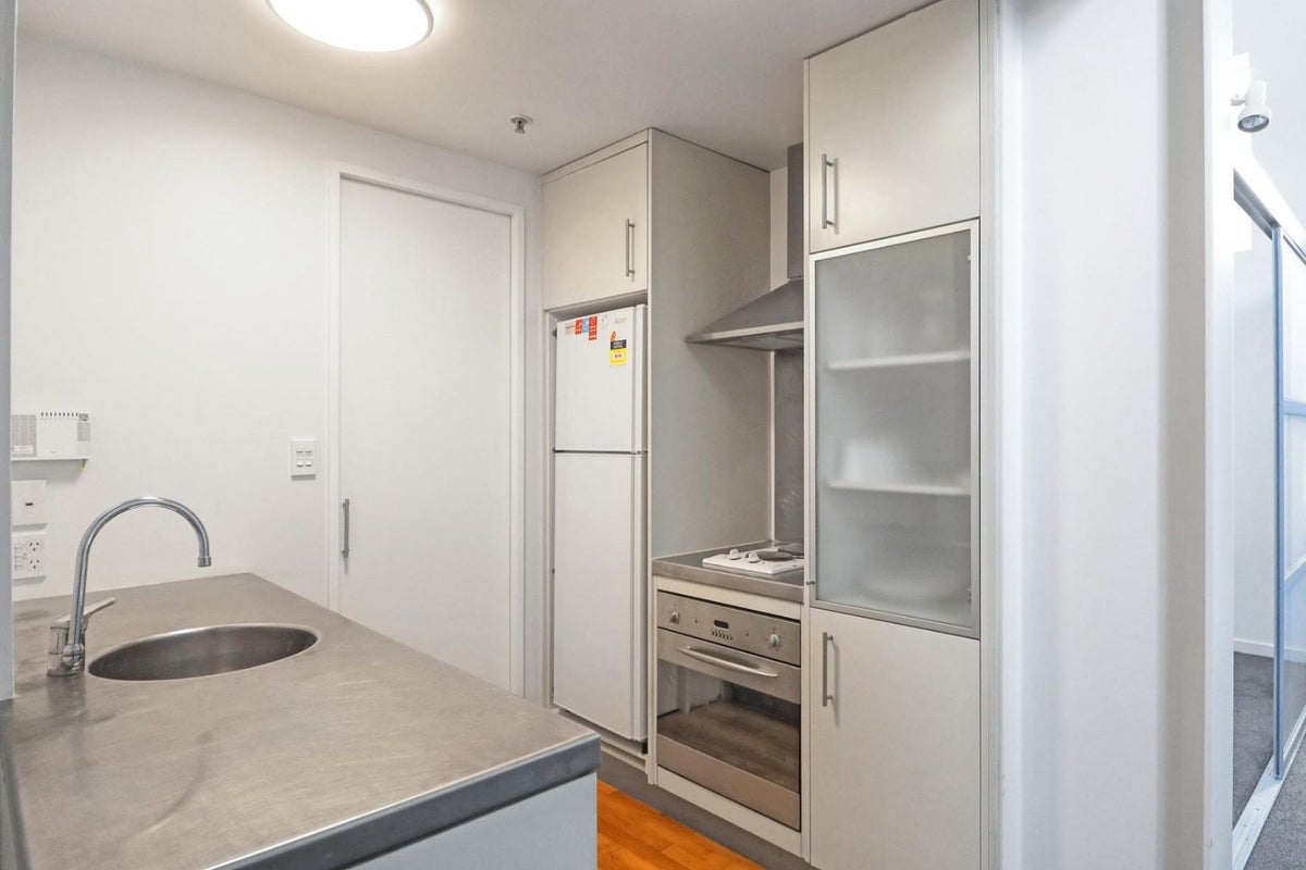 1/29 Jessie Street, Te Aro, Wellington - Carousel 2