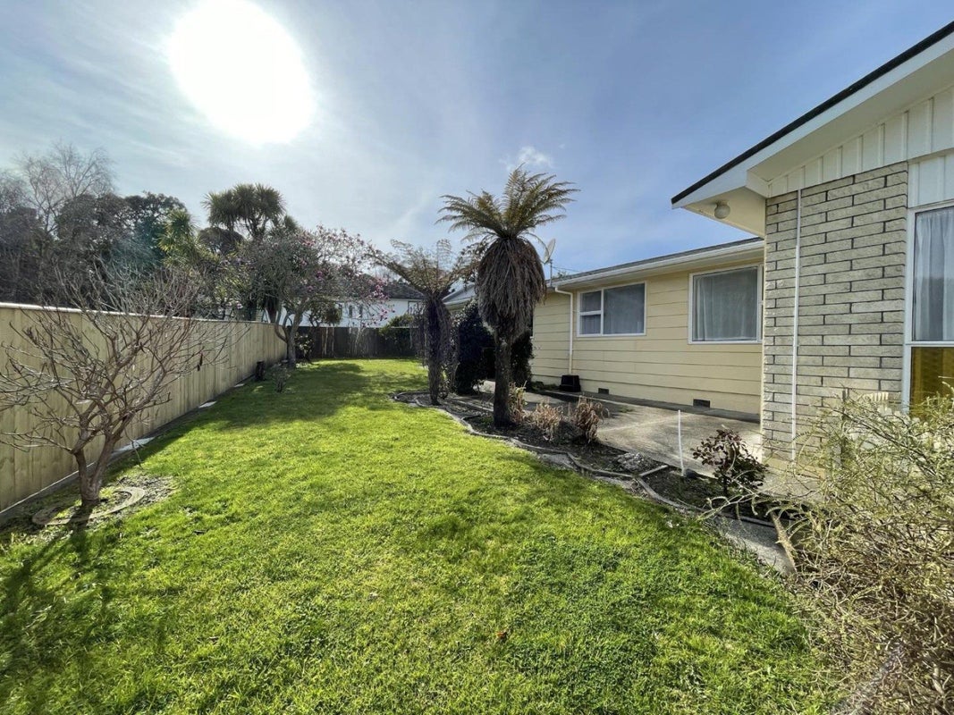 2 Aiken Road, Saint Johns Hill, Whanganui - Carousel 22