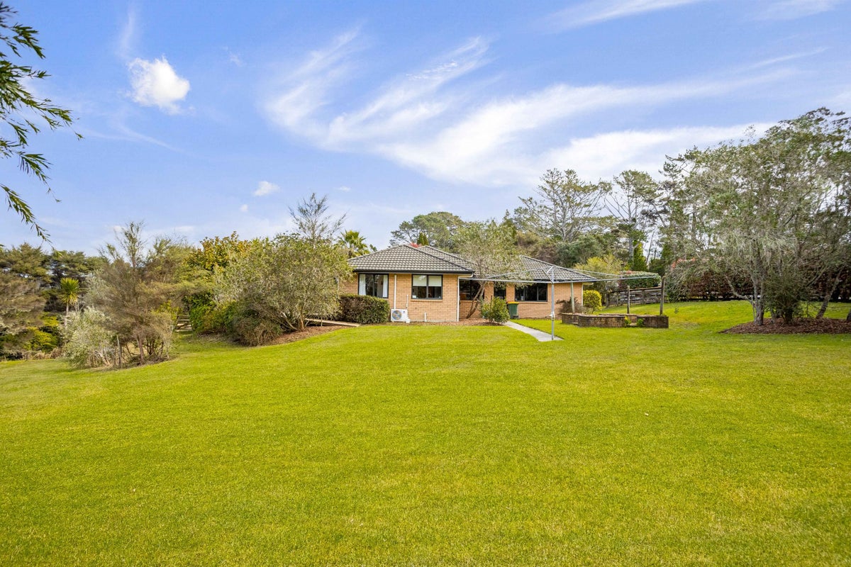 27 Zanders Rd, Waimauku , Auckland - Carousel 1