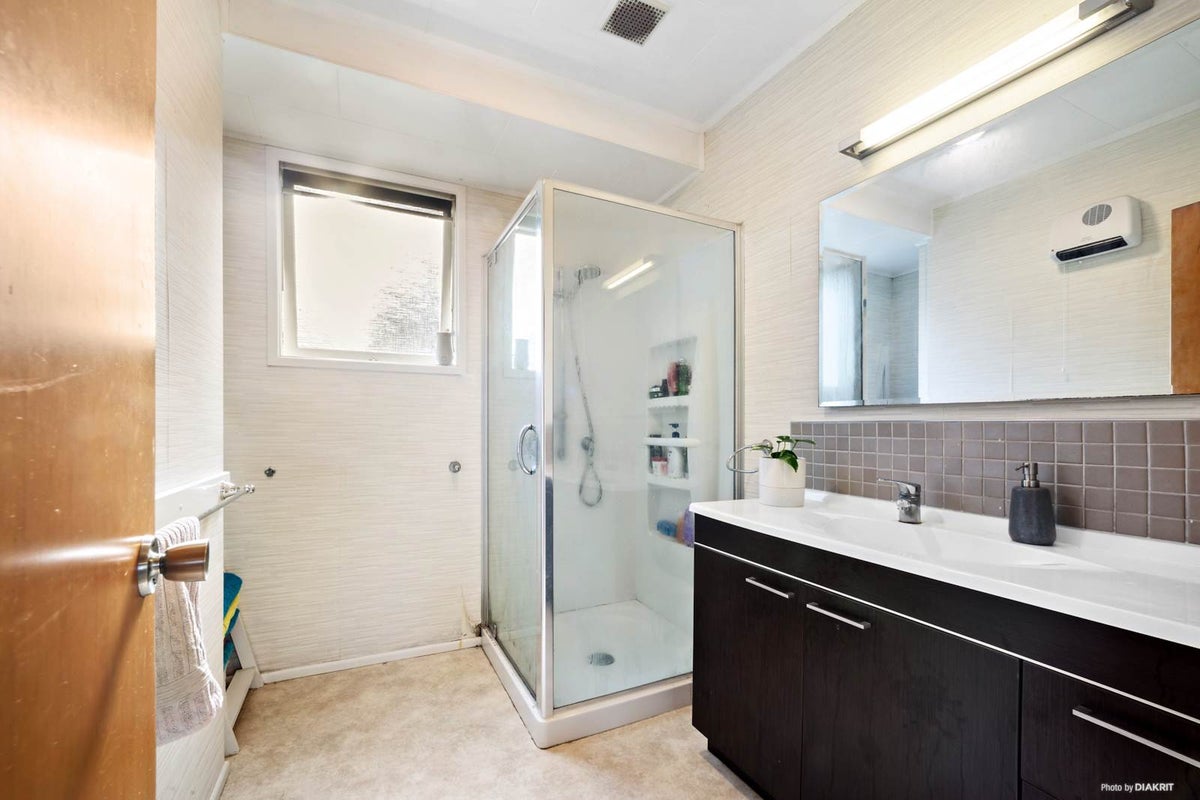 46 Bentley Avenue, Glenfield, Auckland - Carousel 27