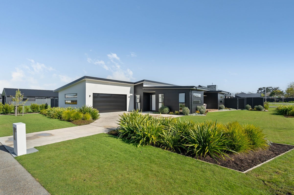 15 Barracks Avenue, Masterton, Masterton, Wellington - Carousel 1