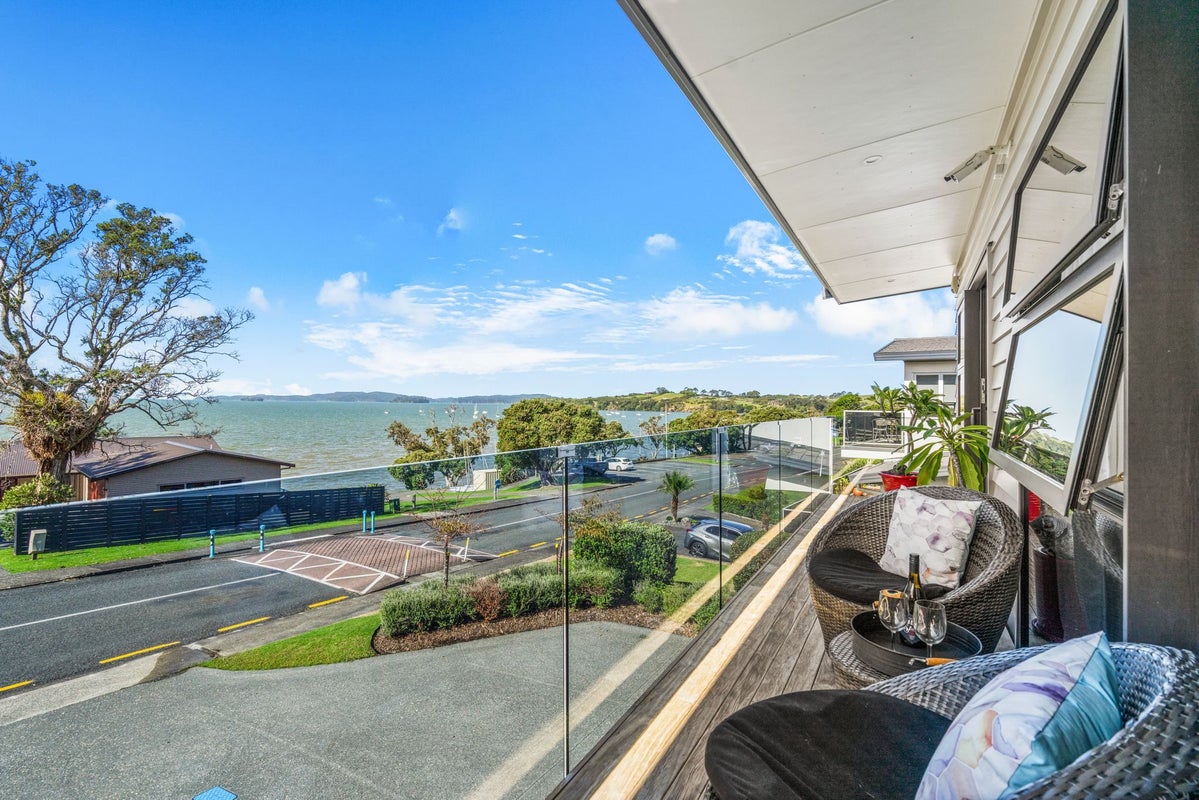 33 Gordon Craig Place, Algies Bay, Warkworth - Carousel 1