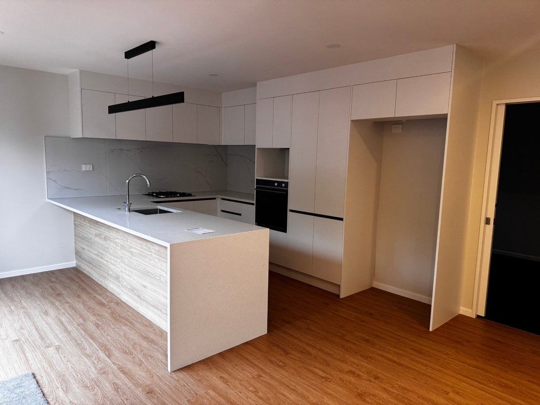 170 Methuen Road, New Windsor, Auckland - Carousel 2