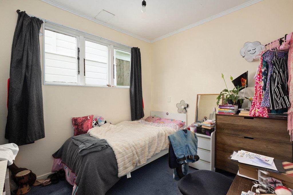 15 Dover Street, Island Bay, Wellington - Carousel 20