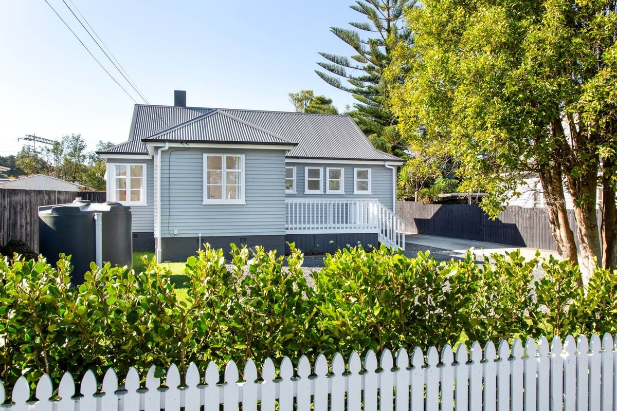 108 St Georges Road, Avondale, Auckland - Carousel 1