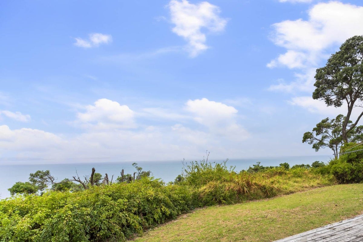 28 Cliff Road, Torbay, Auckland - Carousel 2