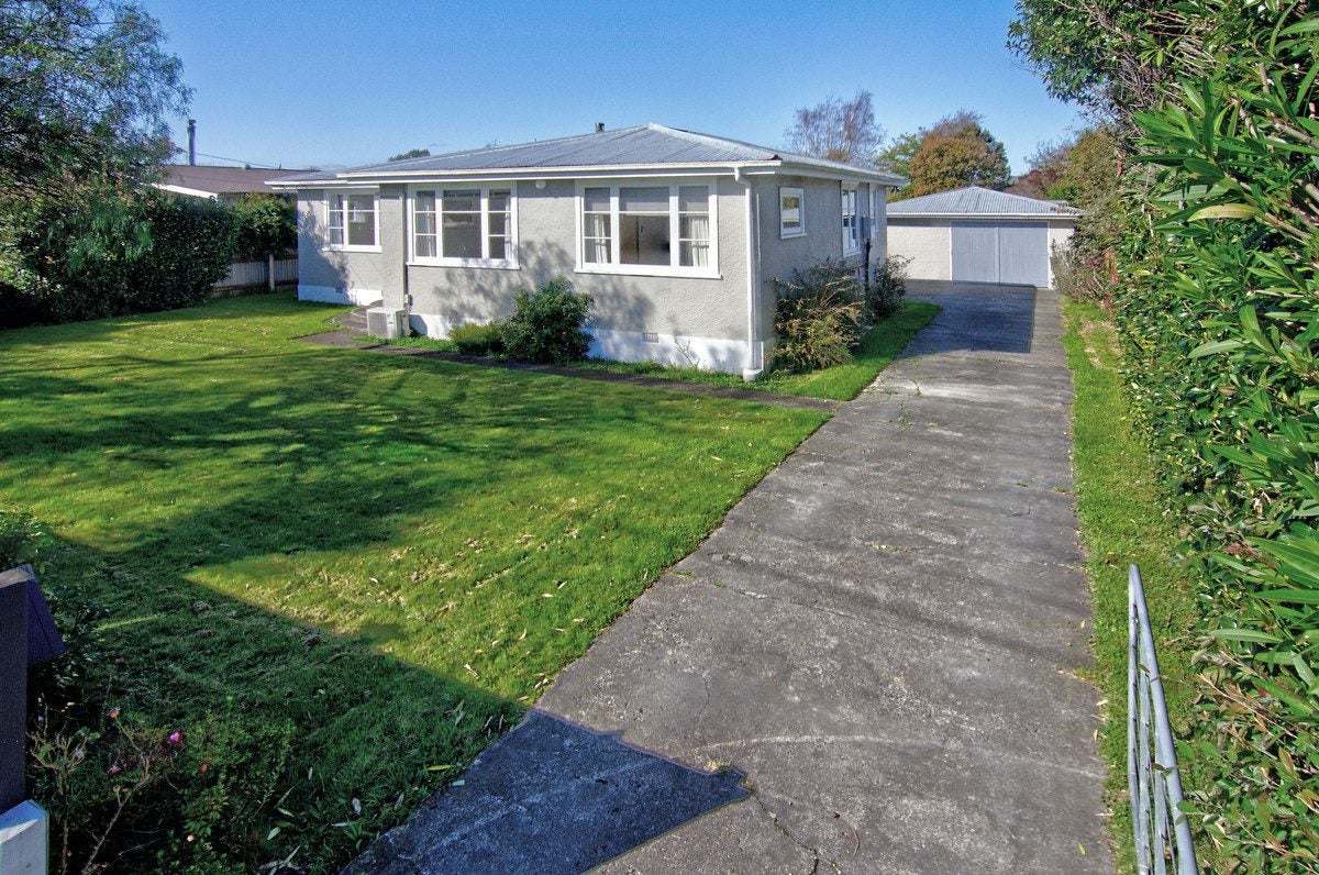 52 Gordon Street, Lansdowne, Masterton - Carousel 24