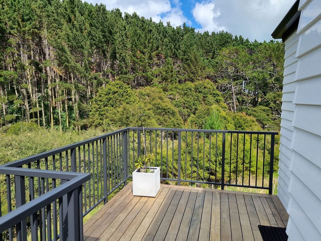 11 Arthur Wright Place, Maraetai, Auckland - Carousel 10