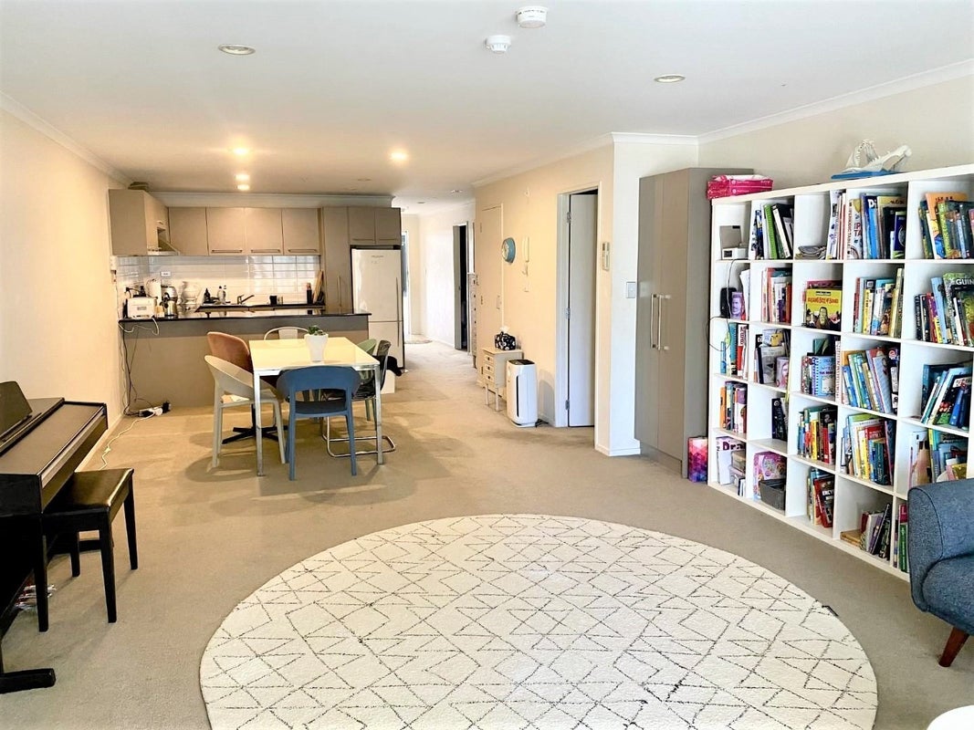 211/26 Remuera Road, Newmarket, Auckland - Carousel 2