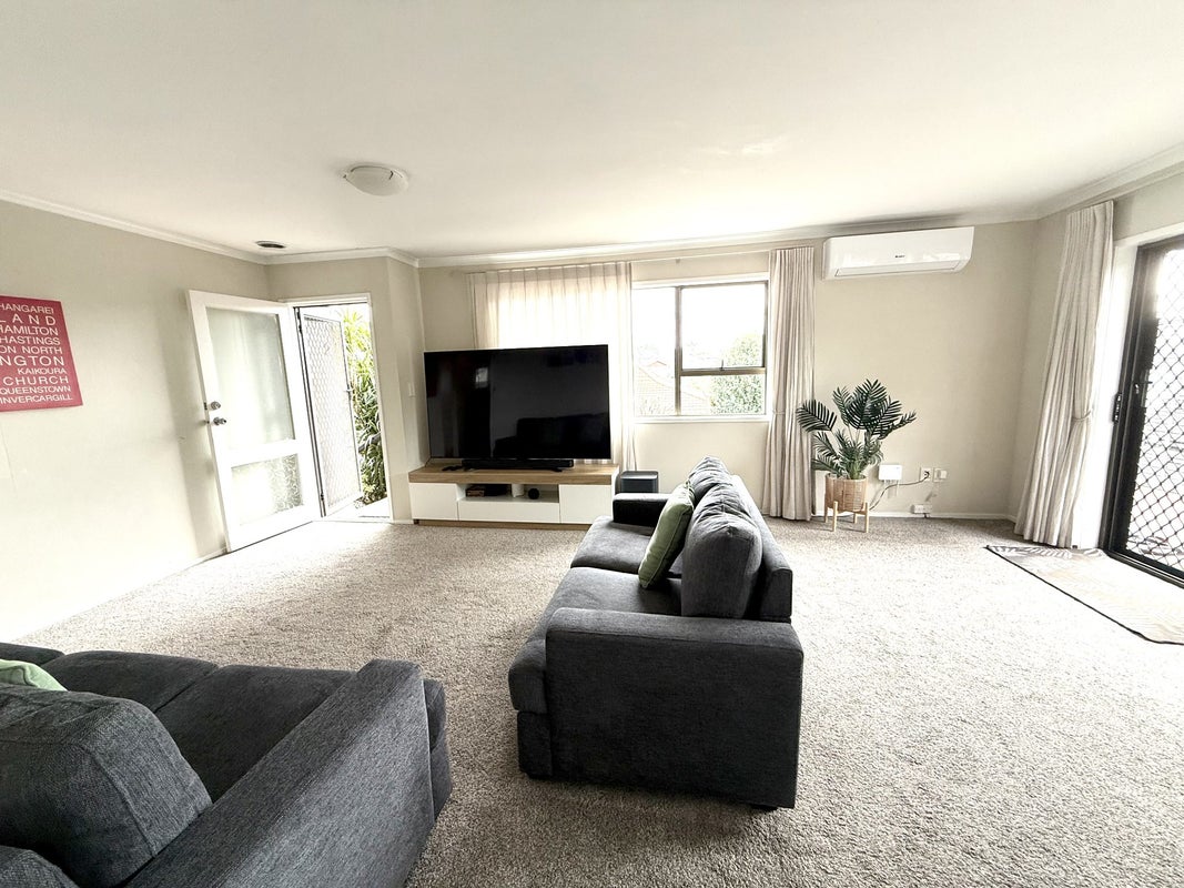 2/27 Rapallo Place, Farm Cove, Auckland - Carousel 2