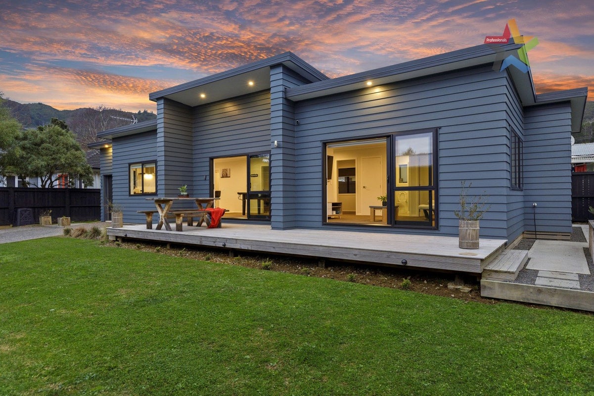 428A Stokes Valley Road, Stokes Valley, Lower Hutt - Carousel 2
