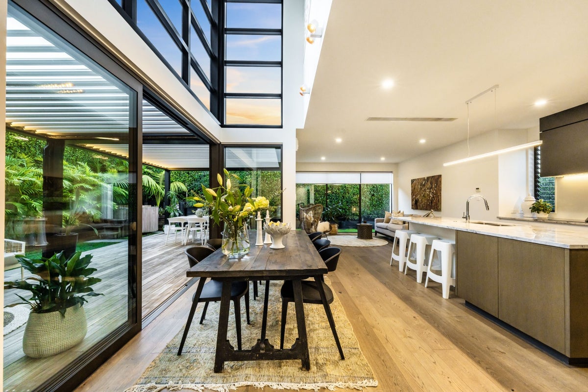122C Benson Road, Remuera, Auckland - Carousel 1