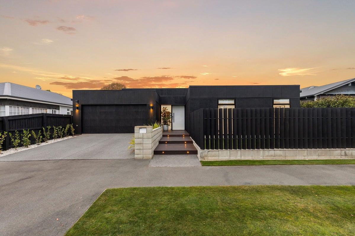 27 Mayfield Avenue, Mairehau, Christchurch - Carousel 2