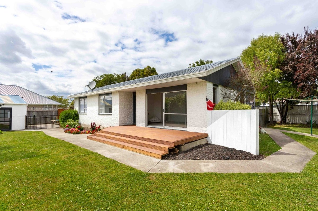 39 Camden Street, Redwood, Christchurch - Carousel 1