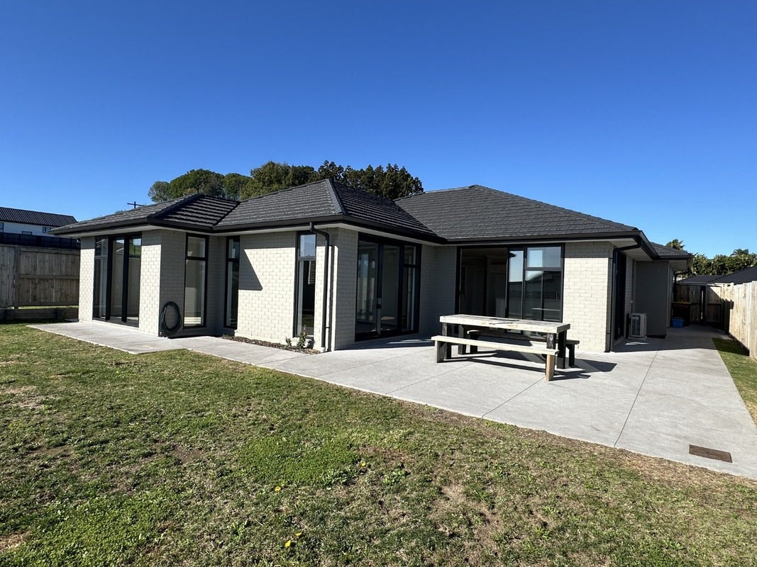 15 Maluma Close, Ohauiti, Tauranga - Carousel 2