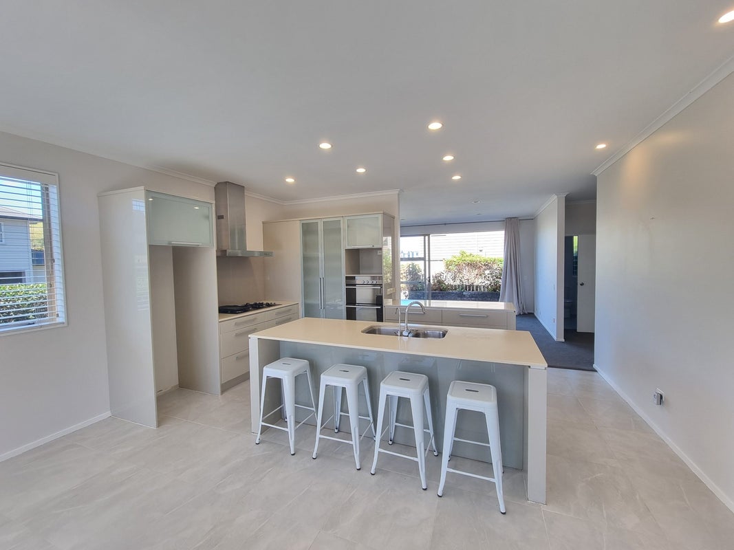 25 Singleton Avenue, Stonefields, Auckland - Carousel 2