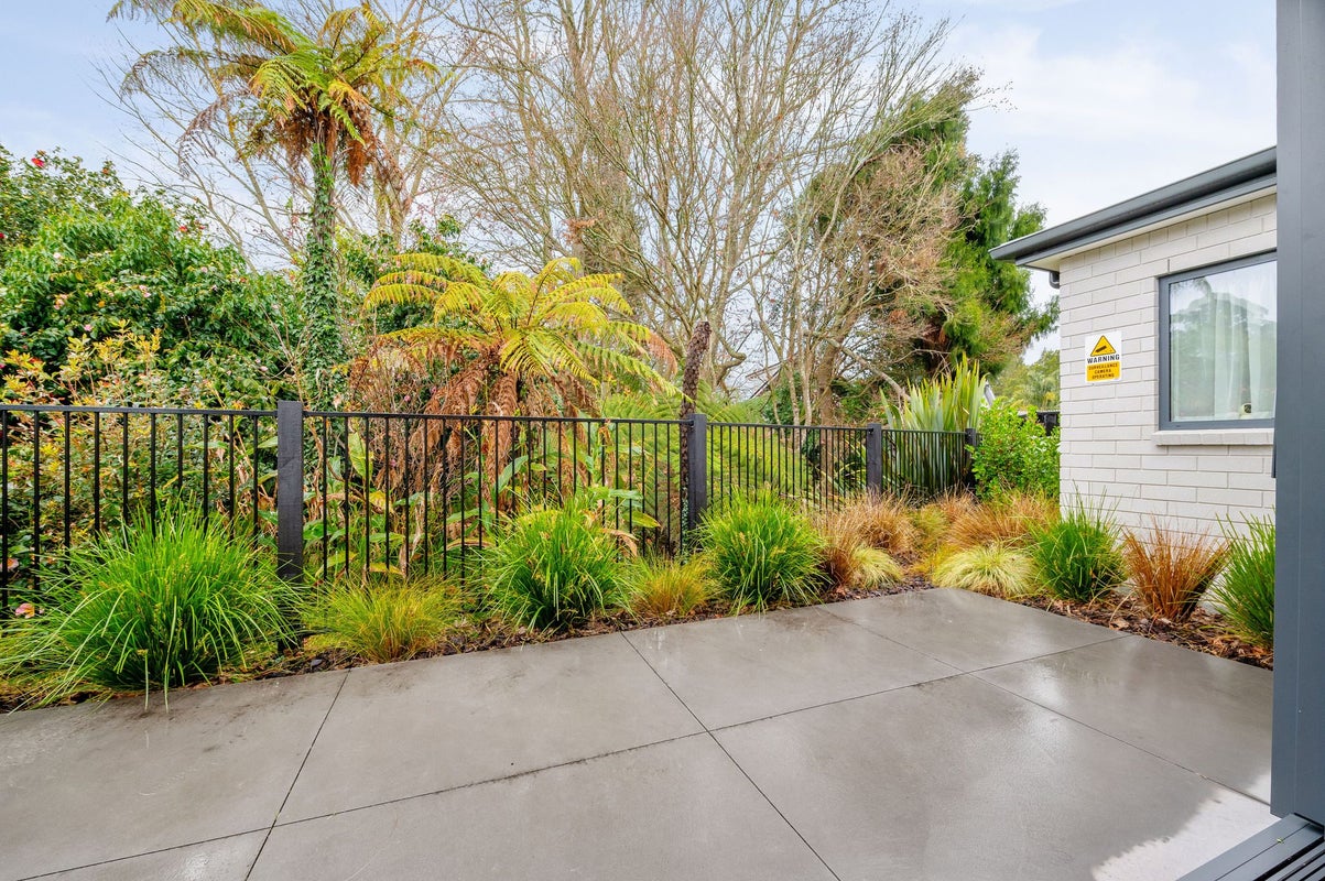 6/9 Beverley Crescent, Hillcrest, Hamilton - Carousel 2