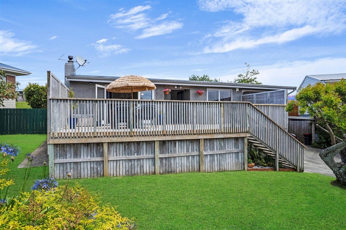 35 Kimber Hall Avenue, Mount Roskill, Auckland - Carousel 2
