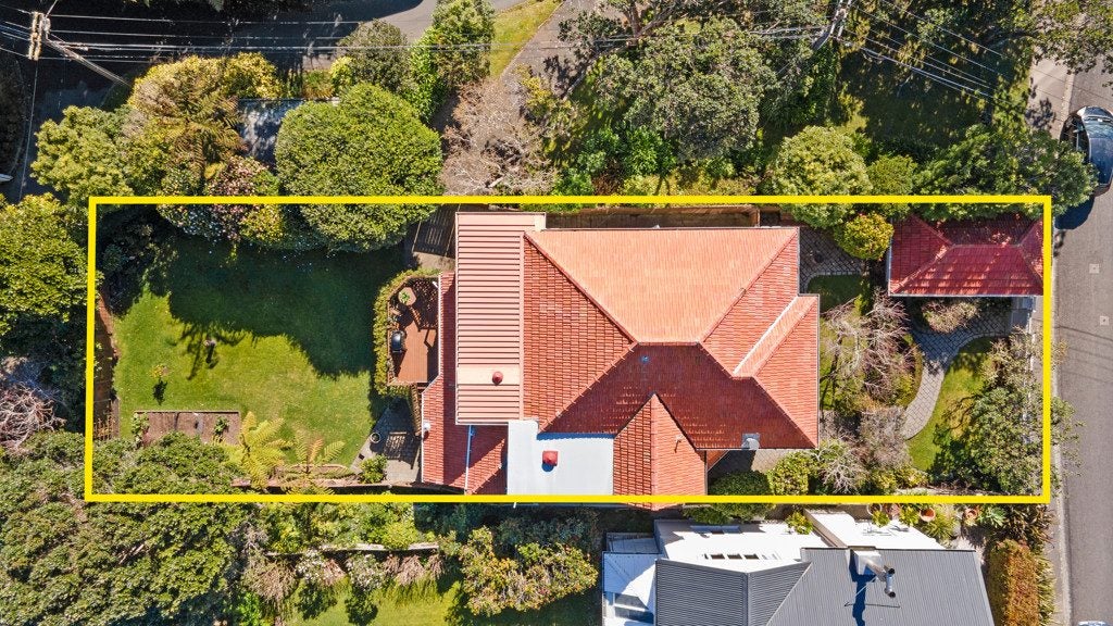 66 Messines Road, Karori, Wellington - Carousel 50