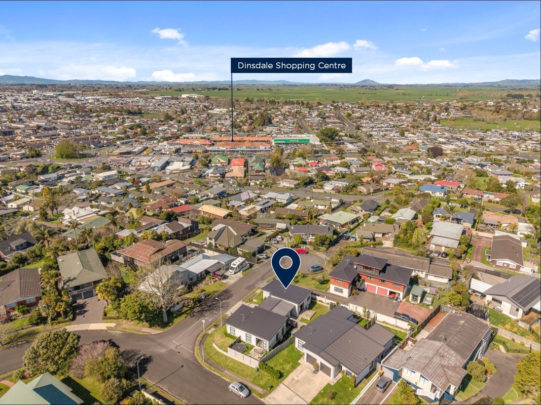 2/2 Summit Terrace, Dinsdale, Hamilton, Waikato - Carousel 15