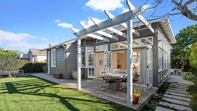 23 Mars Avenue, Sandringham, Auckland - Carousel 1