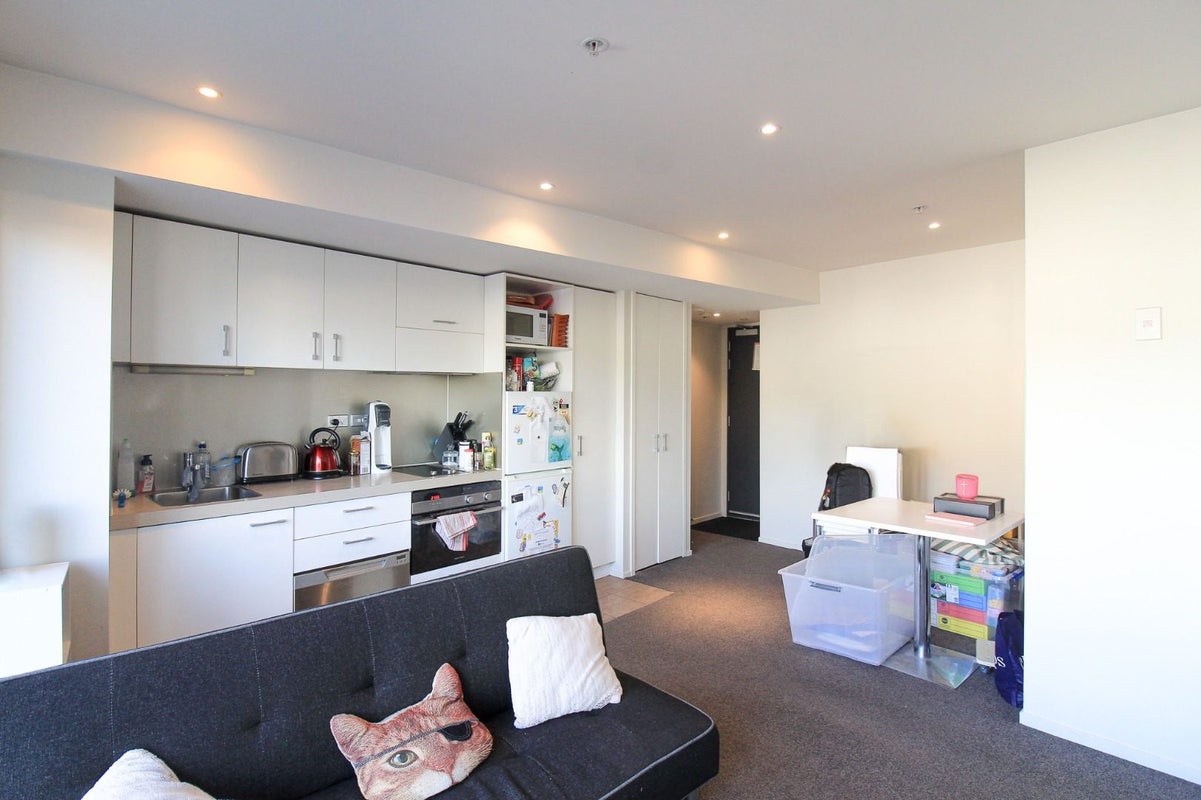 814/74 Taranaki Street, Te Aro, Wellington - Carousel 1