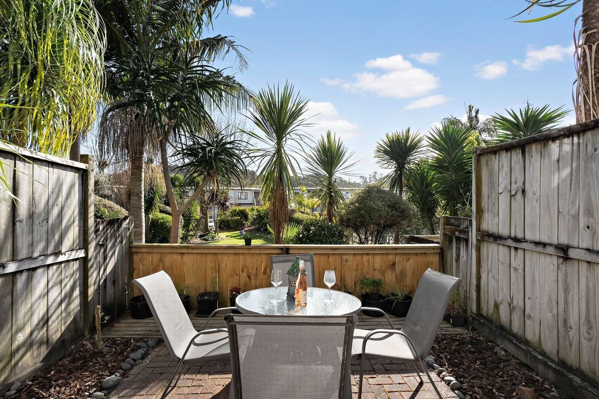 25/92 Bush Road, Albany, Auckland - Carousel 2