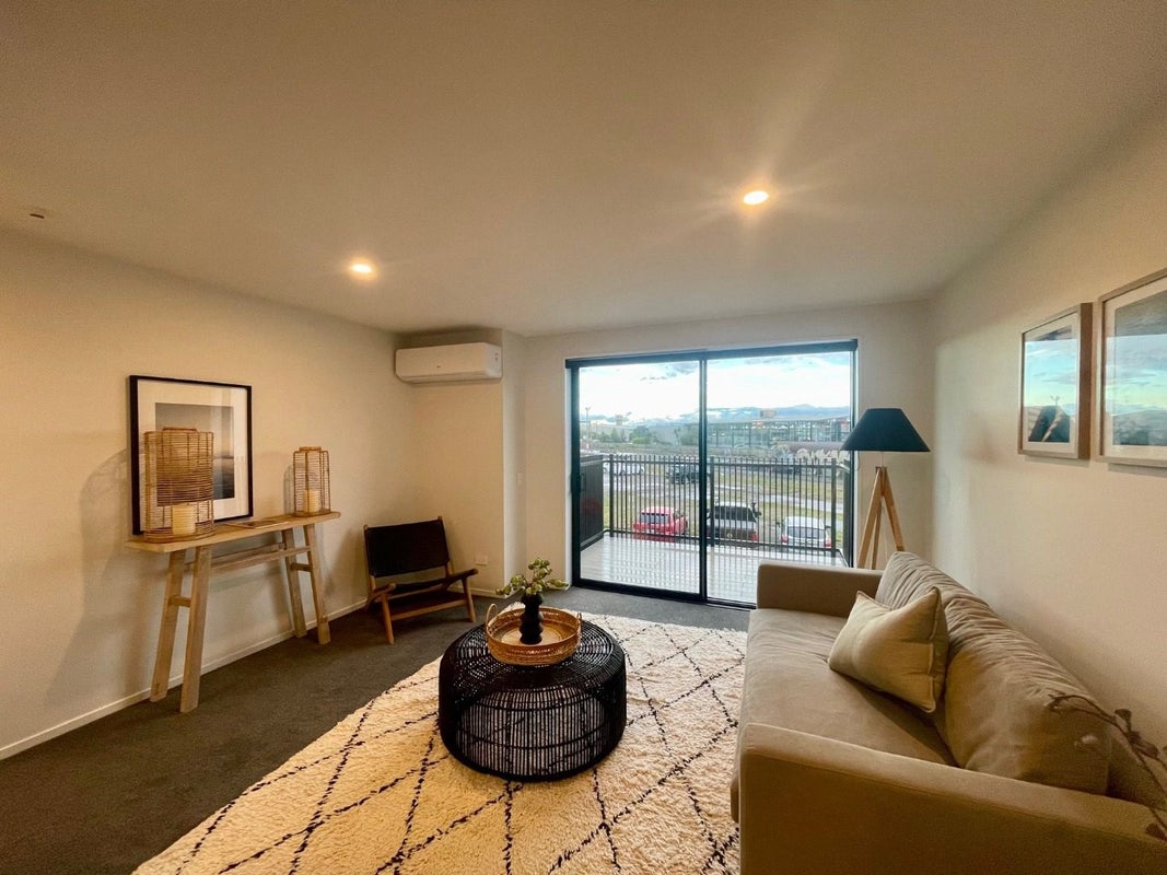 14/333 Lincoln Road, Addington, Christchurch - Carousel 1