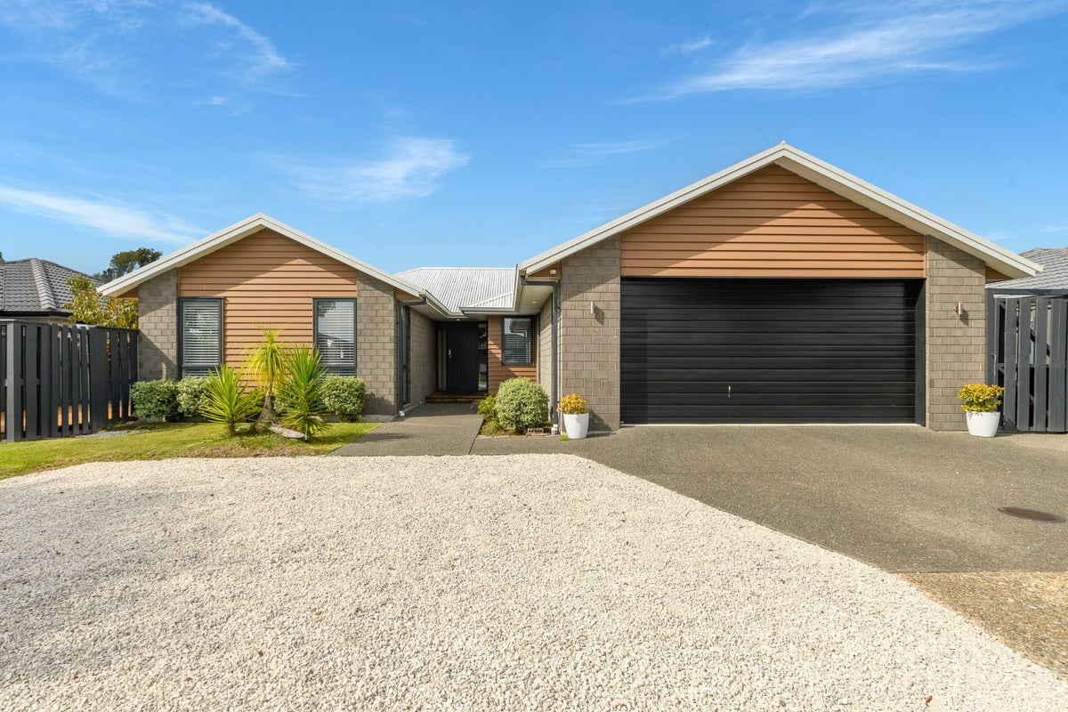 7 TE RANGA MEMORIAL DRIVE, Pyes Pa, Tauranga - Carousel 1