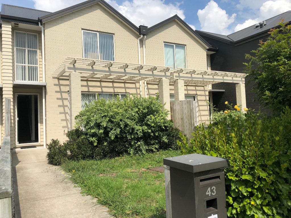 43 Popokatea Drive, Takanini, Auckland - Carousel 1