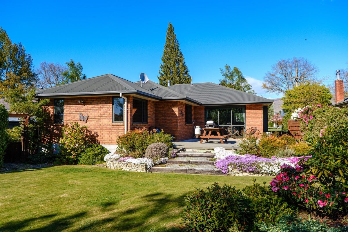 70 Denmark Street, Fairlie, Fairlie - Carousel 1